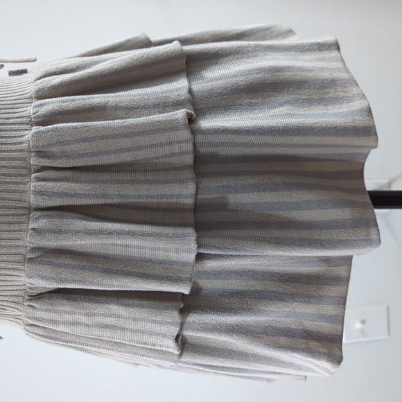 Lino Factory Two Piece Sleeveless Shirt Set - Picture 8 of 15